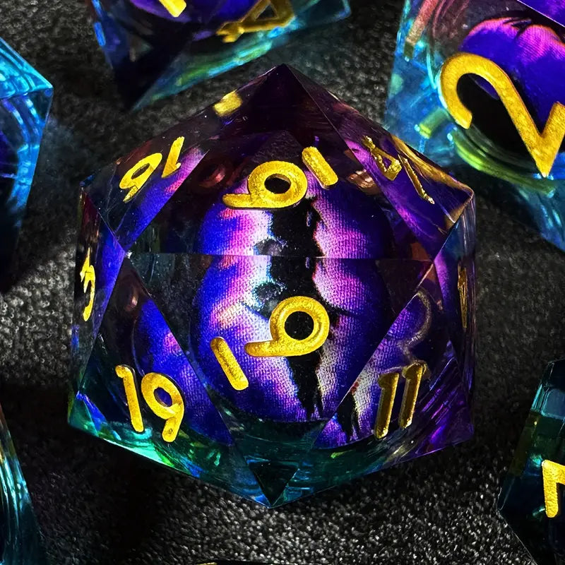 The Void's Eye - Moving Core Dice Set
